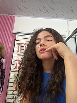 ariferrero stripchat live cam model