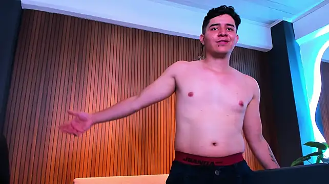 Eyden_son stripchat live cam model