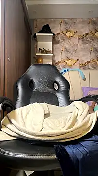 hannachris- stripchat live cam model