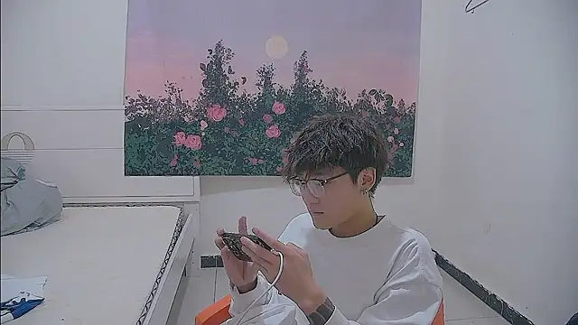KK-cuteboy stripchat live cam model