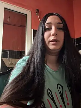 ICEGLOSS stripchat live cam model