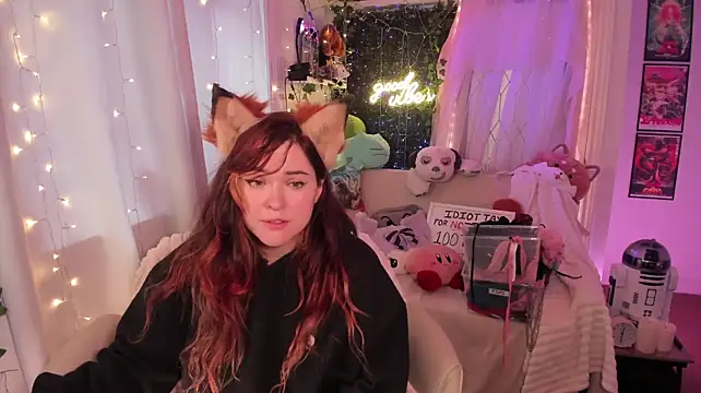 JennKenobi stripchat live cam model