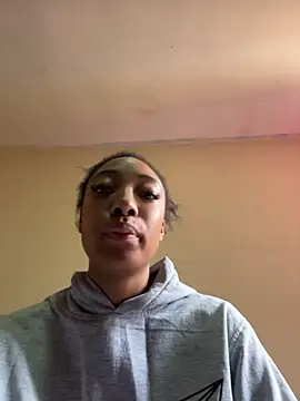 esmeralda-bk stripchat live cam model