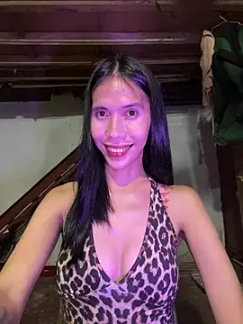 LoveRUBY143 stripchat live cam model