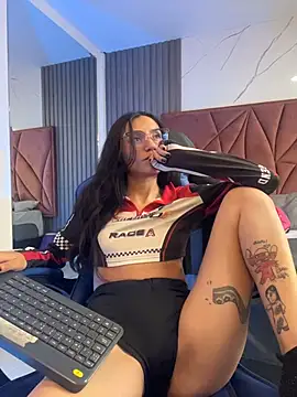EviieGothell stripchat live cam model