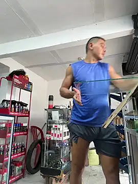 Paul22cm- stripchat live cam model