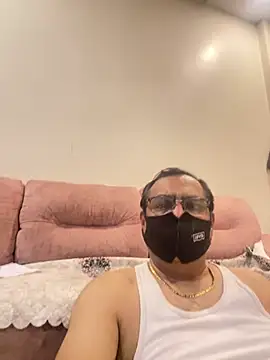 Womenlover2 stripchat live cam model