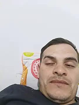 Edwin_Q stripchat live cam model