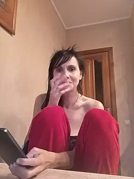 Francenia_lolis stripchat live cam model