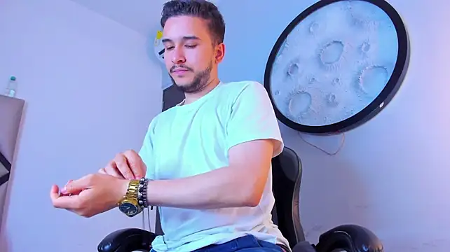 mike_257 stripchat live cam model