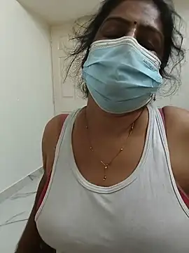 tamil_manjalmaami stripchat live cam model