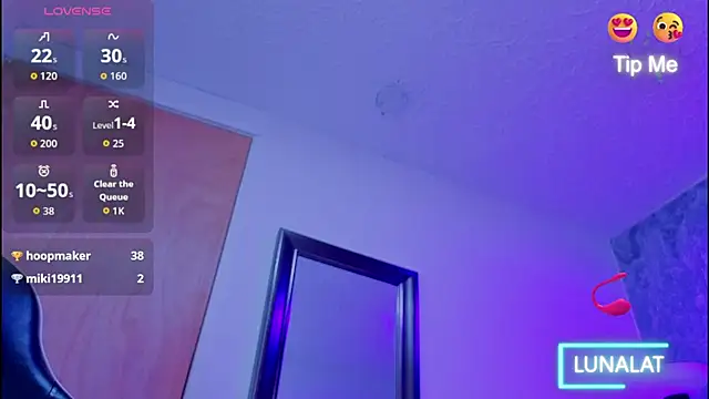 luna_lat stripchat live cam model