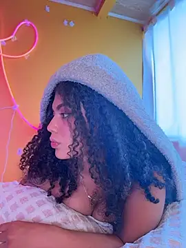 Morenayaa stripchat live cam model
