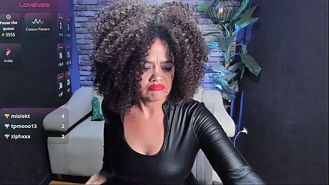 jena_derboo stripchat live cam model