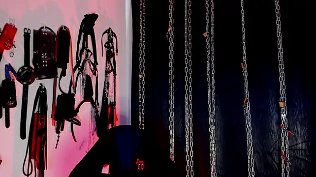 charrlotte_quinn stripchat live cam model