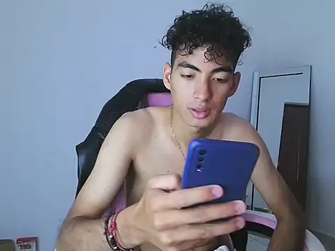 Joseph_Colmenarez stripchat live cam model