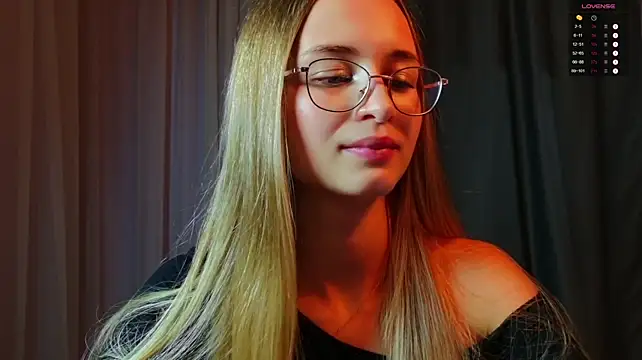 Tiffanyhunt stripchat live cam model