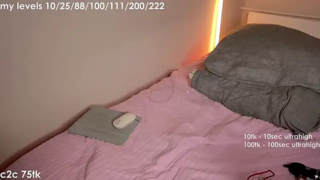 _xxtina stripchat live cam model