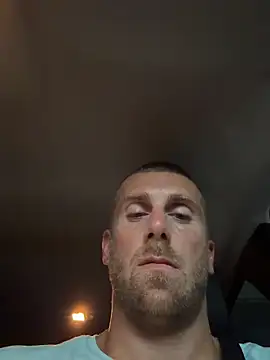 Johnytrain stripchat live cam model