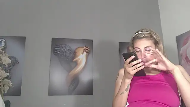 AntonellaBlanc stripchat live cam model