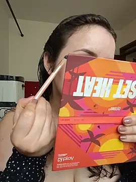 SeleneLuminari8 stripchat live cam model