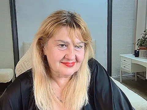 EmmaEllison stripchat live cam model