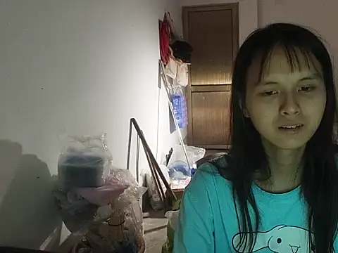 RebelAura stripchat live cam model