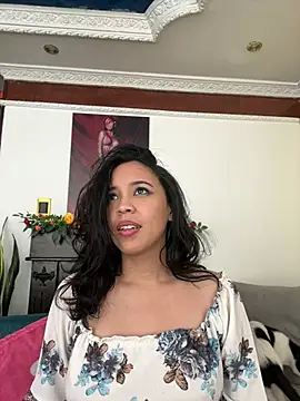 Esmerald_1111 stripchat live cam model