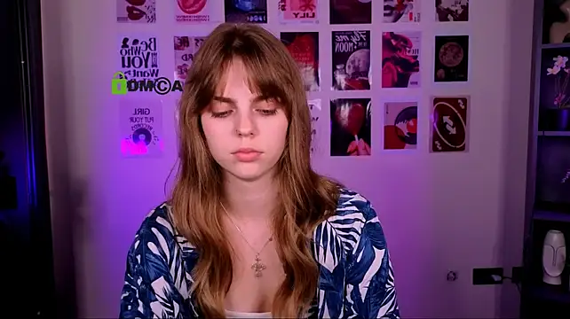 naya_may stripchat live cam model