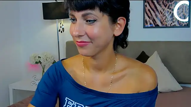 HeidieRaven stripchat live cam model