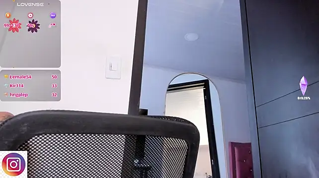 stefanyqueen69 stripchat live cam model
