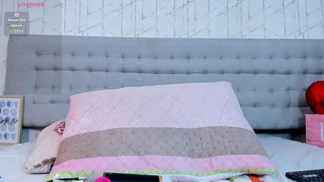 susuya-doll stripchat live cam model
