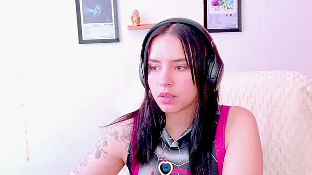 Zenin_1 stripchat live cam model