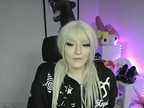 NikaDream stripchat live cam model