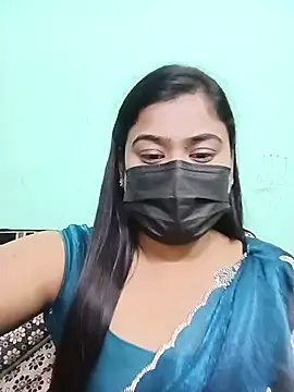 Tamilanushka stripchat live cam model