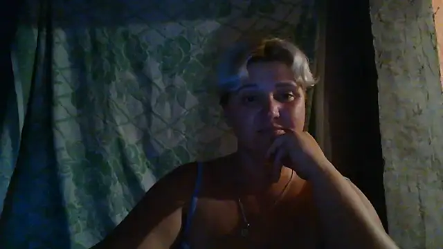 CutieKis stripchat live cam model