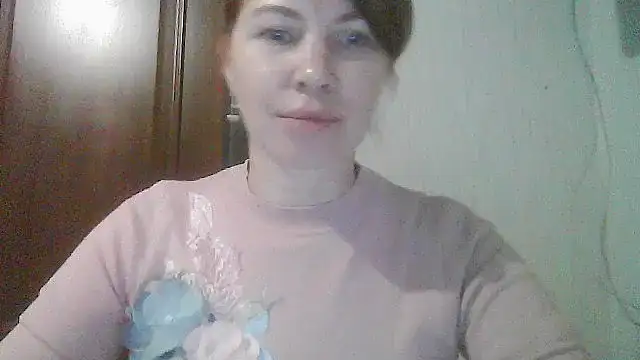 Almiraq stripchat live cam model
