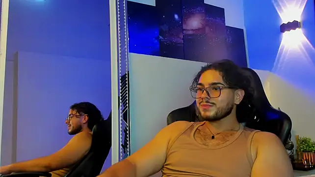 Enzo_bossJS stripchat live cam model
