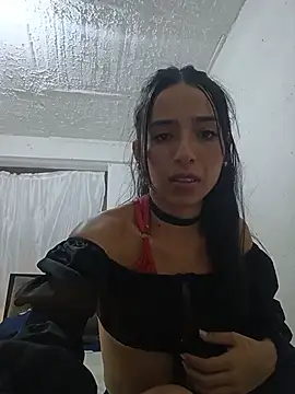 zarayvalentino stripchat live cam model