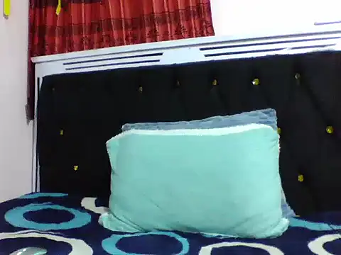 hanies-serena stripchat live cam model