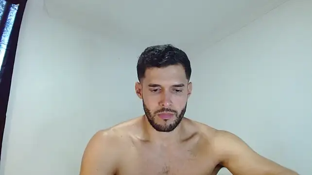 Noah_jhonsonn stripchat live cam model