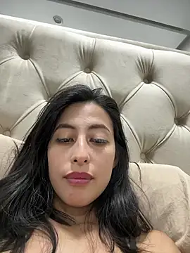 Anahi_cake stripchat live cam model
