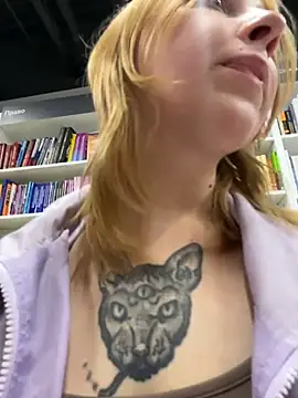 Sunny___Bunny stripchat live cam model