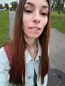 AmelieCrystal stripchat live cam model