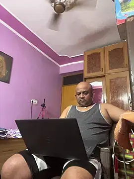Dick_6inches_Delhi stripchat live cam model