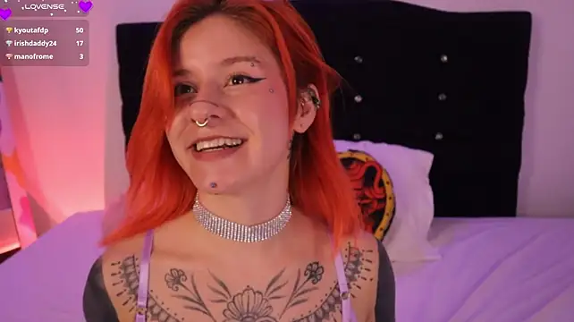 Daarlene stripchat live cam model
