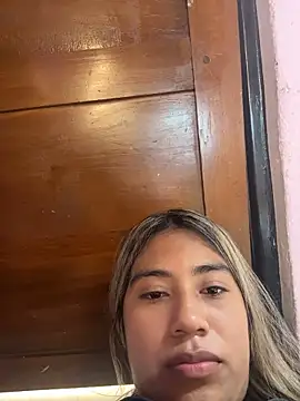 Kimmiebellarie stripchat live cam model