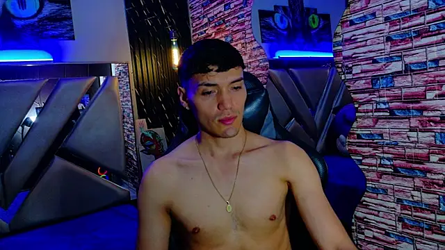 Aron_Darkx stripchat live cam model