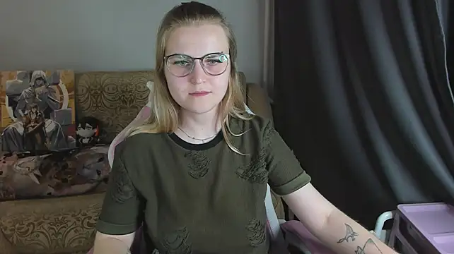 MissBrightShine stripchat live cam model