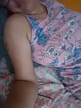 lamorbosa37 stripchat live cam model